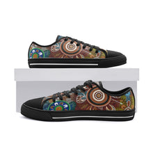 Load image into Gallery viewer, Contemporary Aboriginal Art Designed print Low- top fashion canvas shoes
