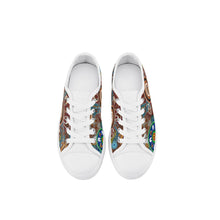 Load image into Gallery viewer, Kid&#39;s Low Top Canvas Shoes
