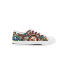 Load image into Gallery viewer, Kid&#39;s Low Top Canvas Shoes
