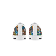 Load image into Gallery viewer, Kid&#39;s Low Top Canvas Shoes
