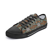 Load image into Gallery viewer, Indigenous design Unisex Low Top Canvas Shoes
